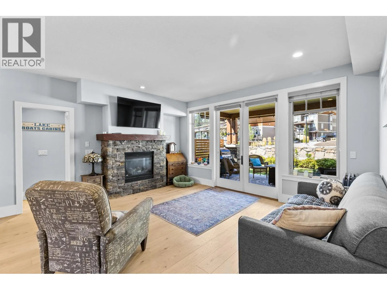 4000 Redstone Crescent Unit# 209