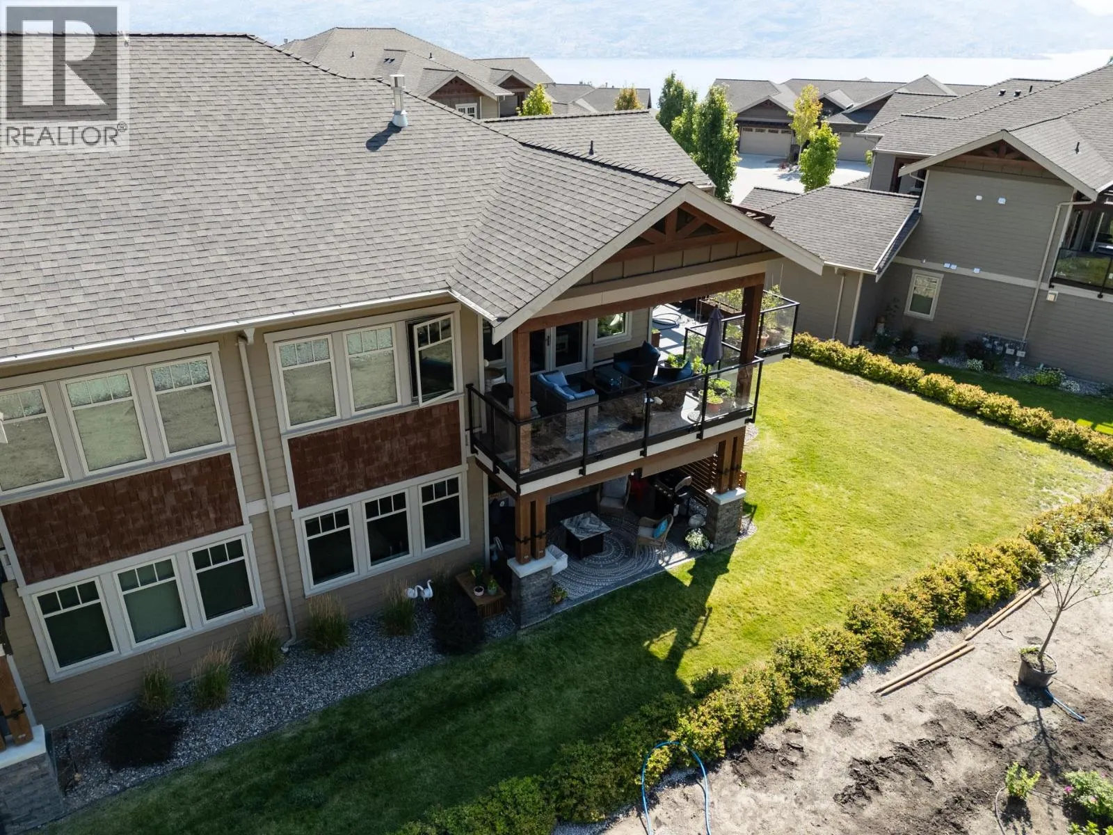 4000 Redstone Crescent Unit# 209