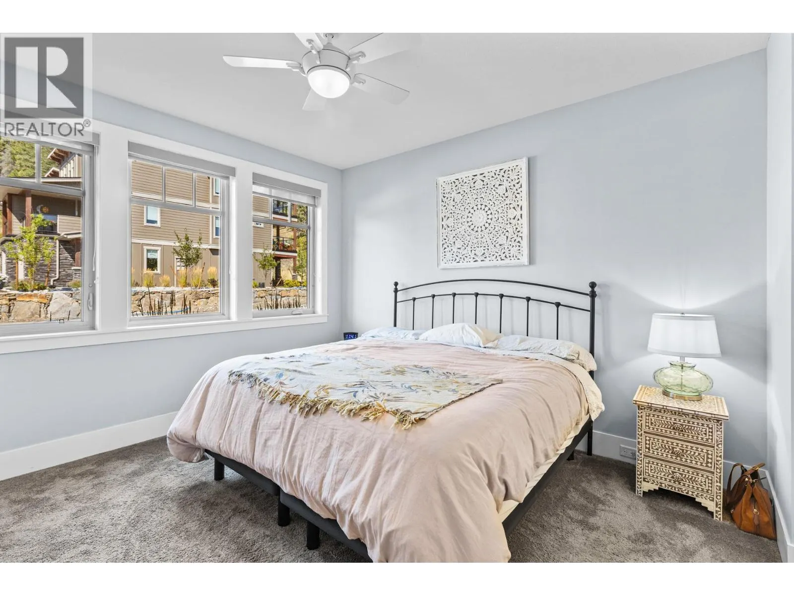 4000 Redstone Crescent Unit# 209