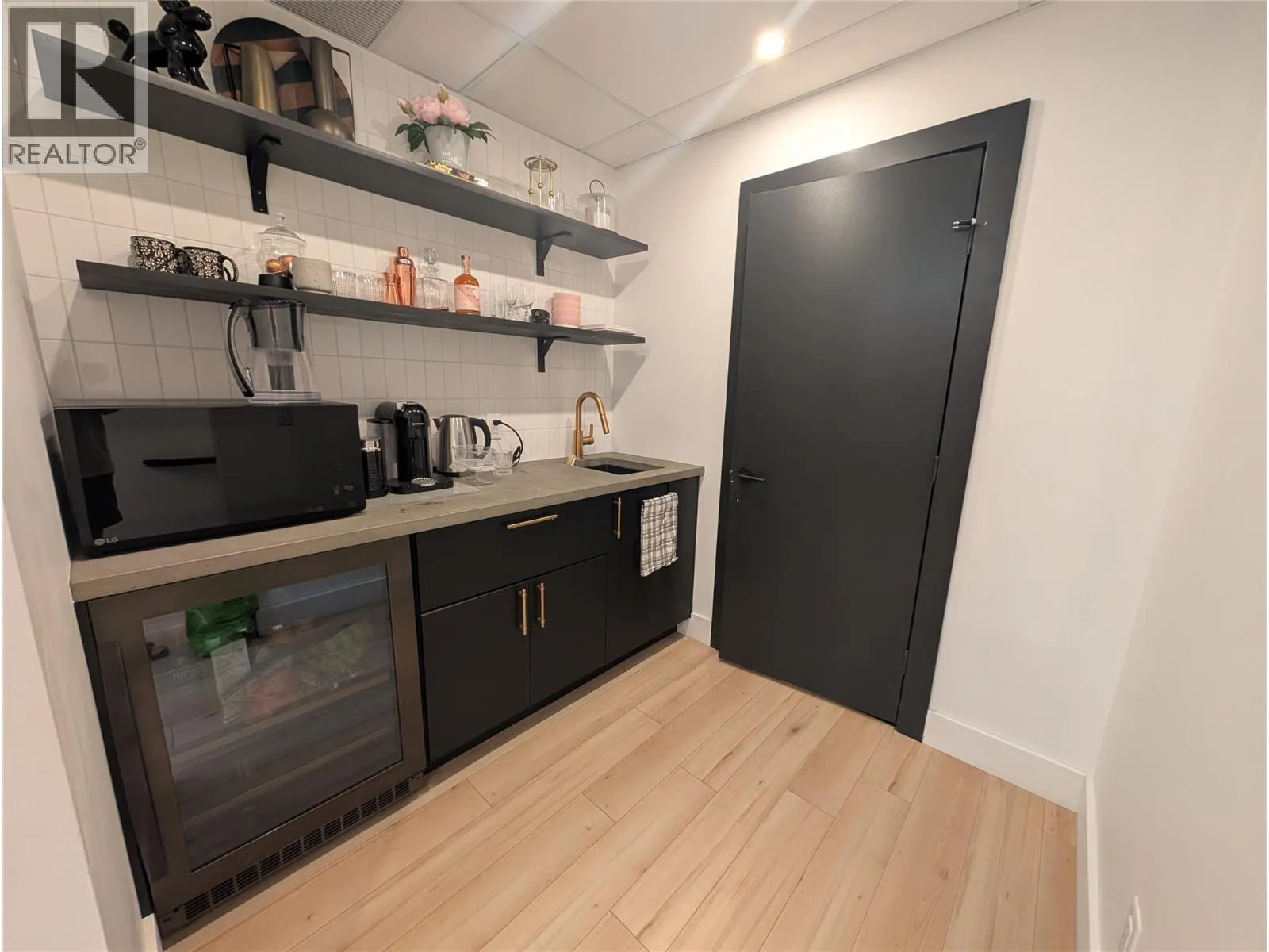 1751 Harvey Avenue Unit# 200