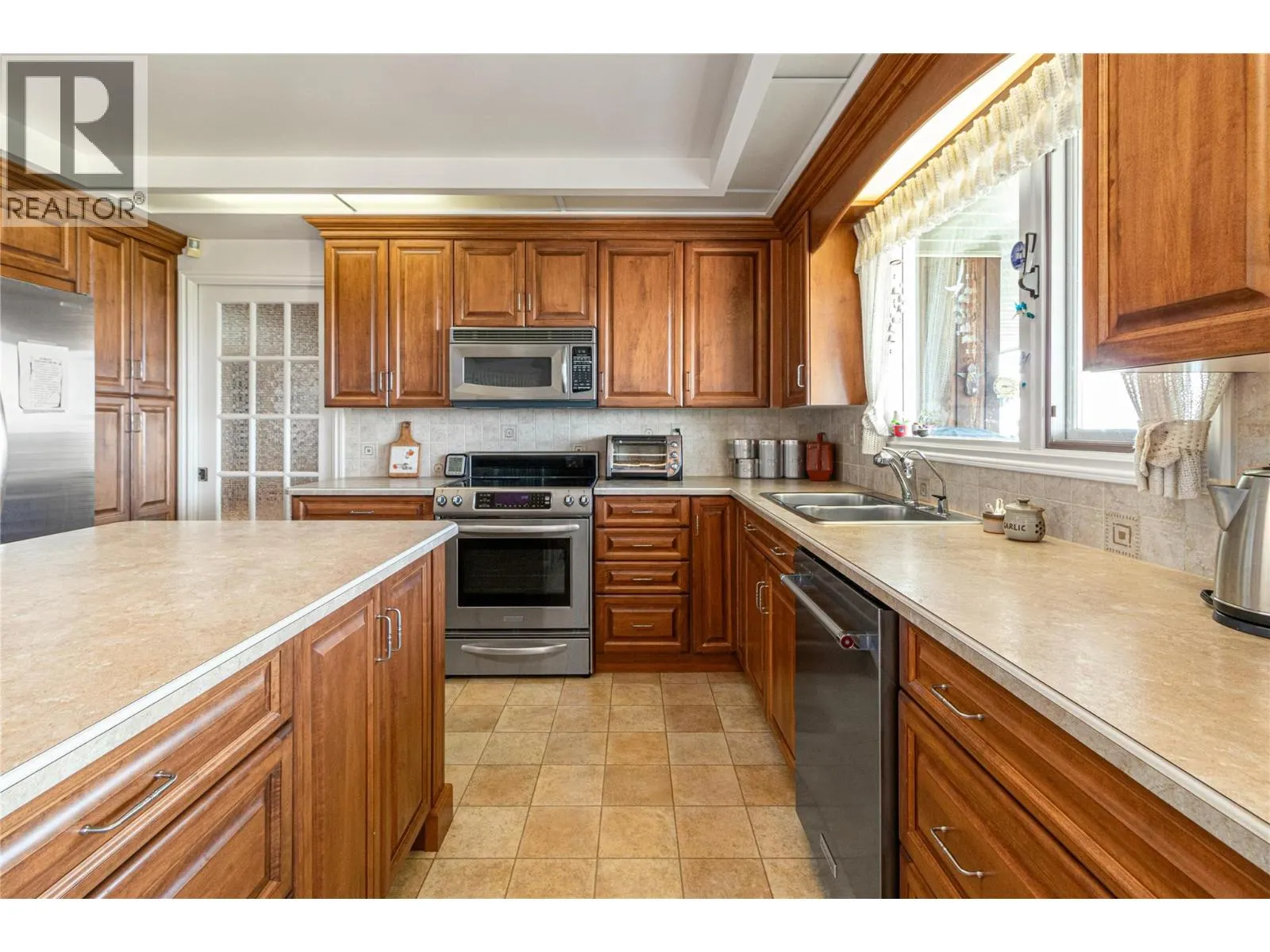 450 Okaview Road
