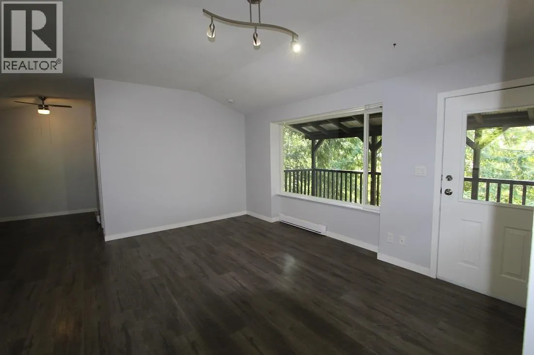 7521 Castle Heights