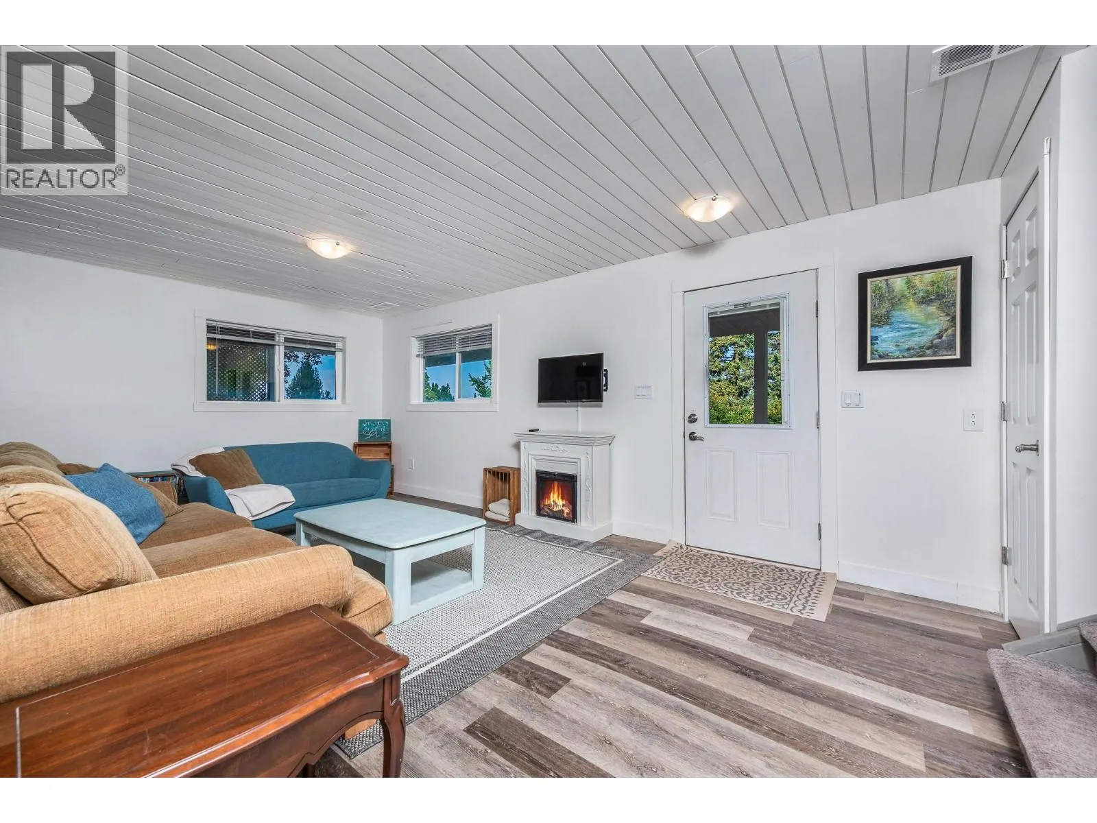 5221 Hartnell Road