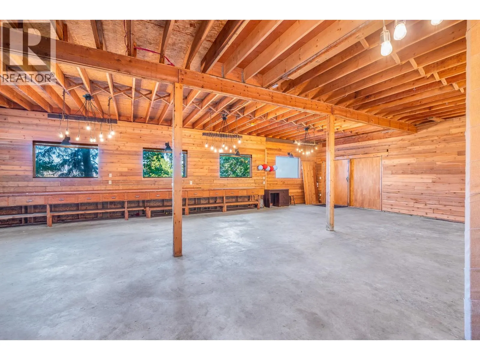 5221 Hartnell Road