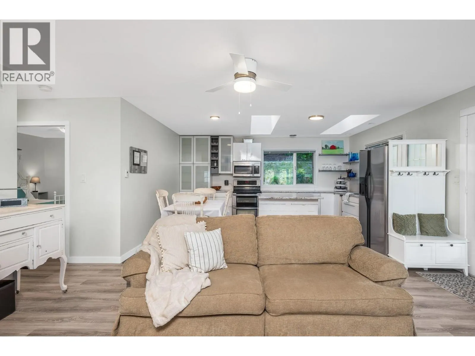 5221 Hartnell Road
