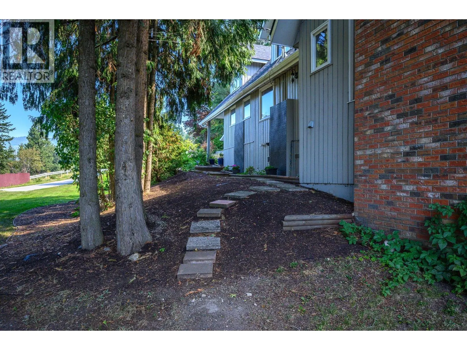 5221 Hartnell Road