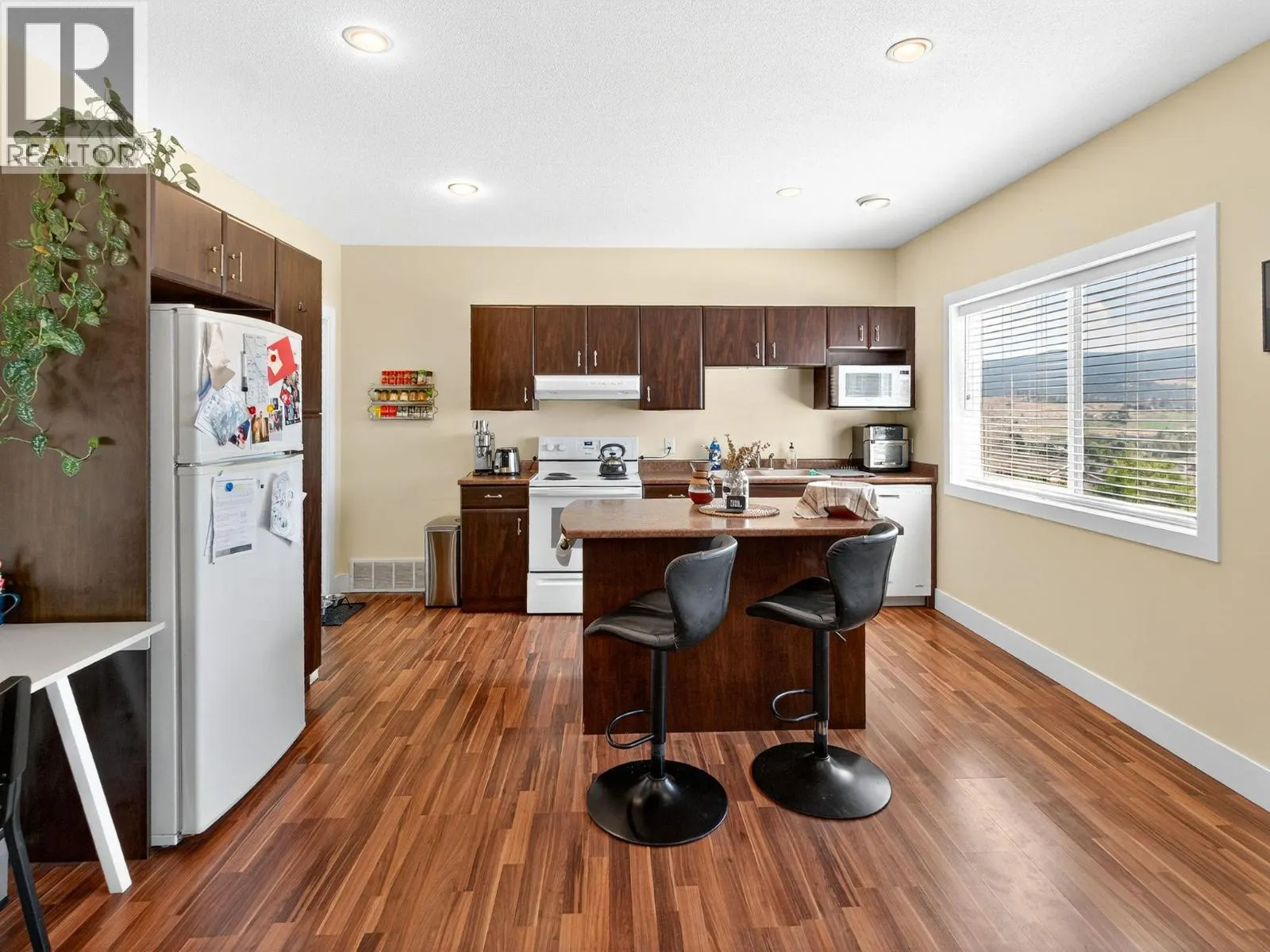 1365 Nishi Court