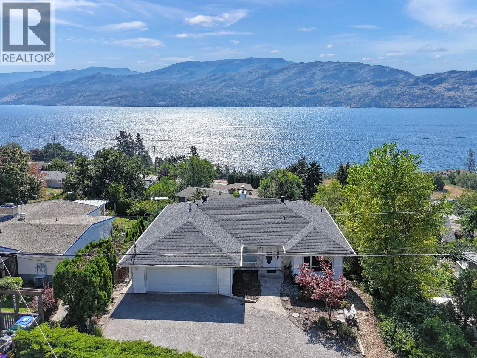 3715 Lornell Crescent