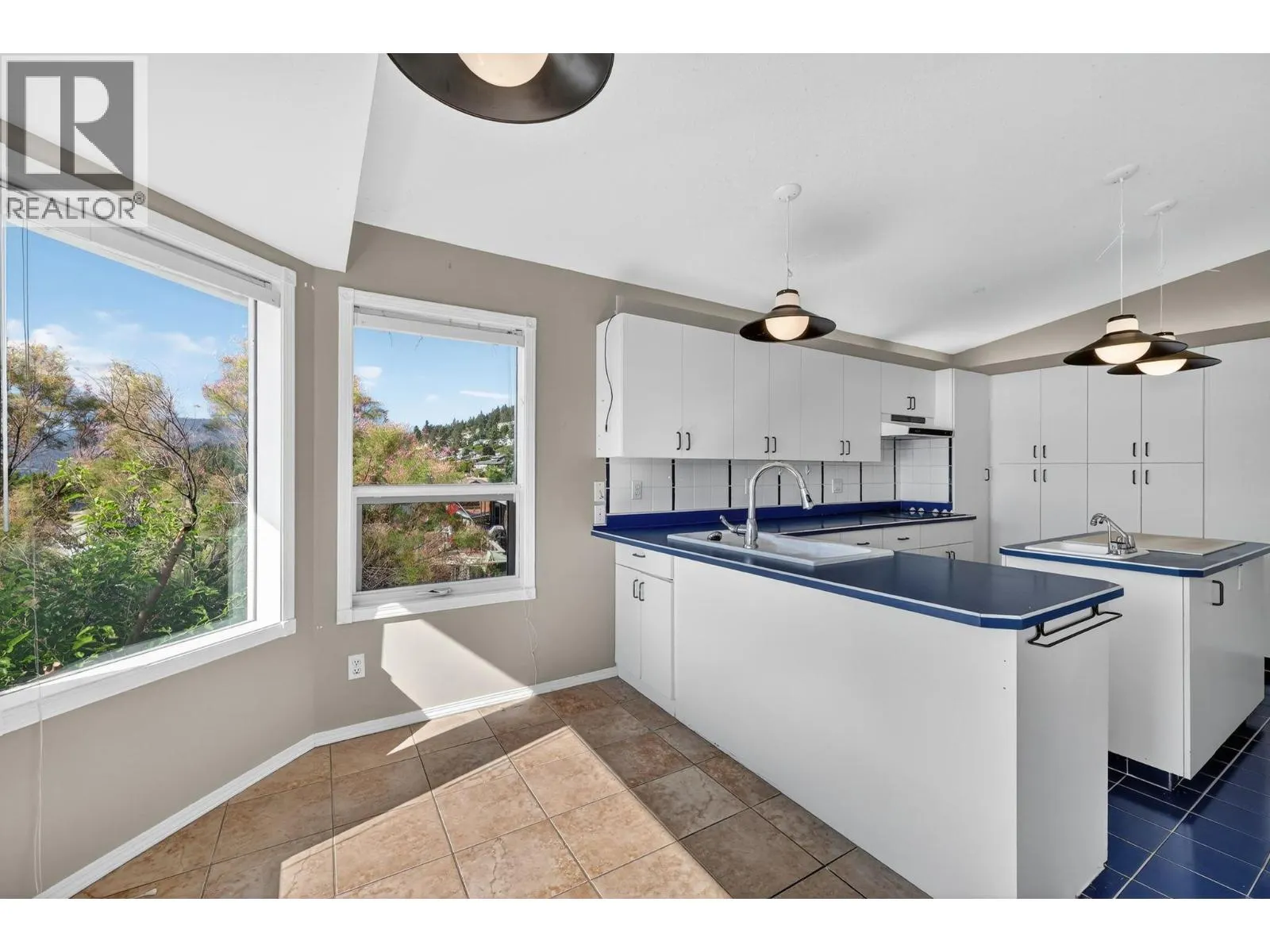 3715 Lornell Crescent