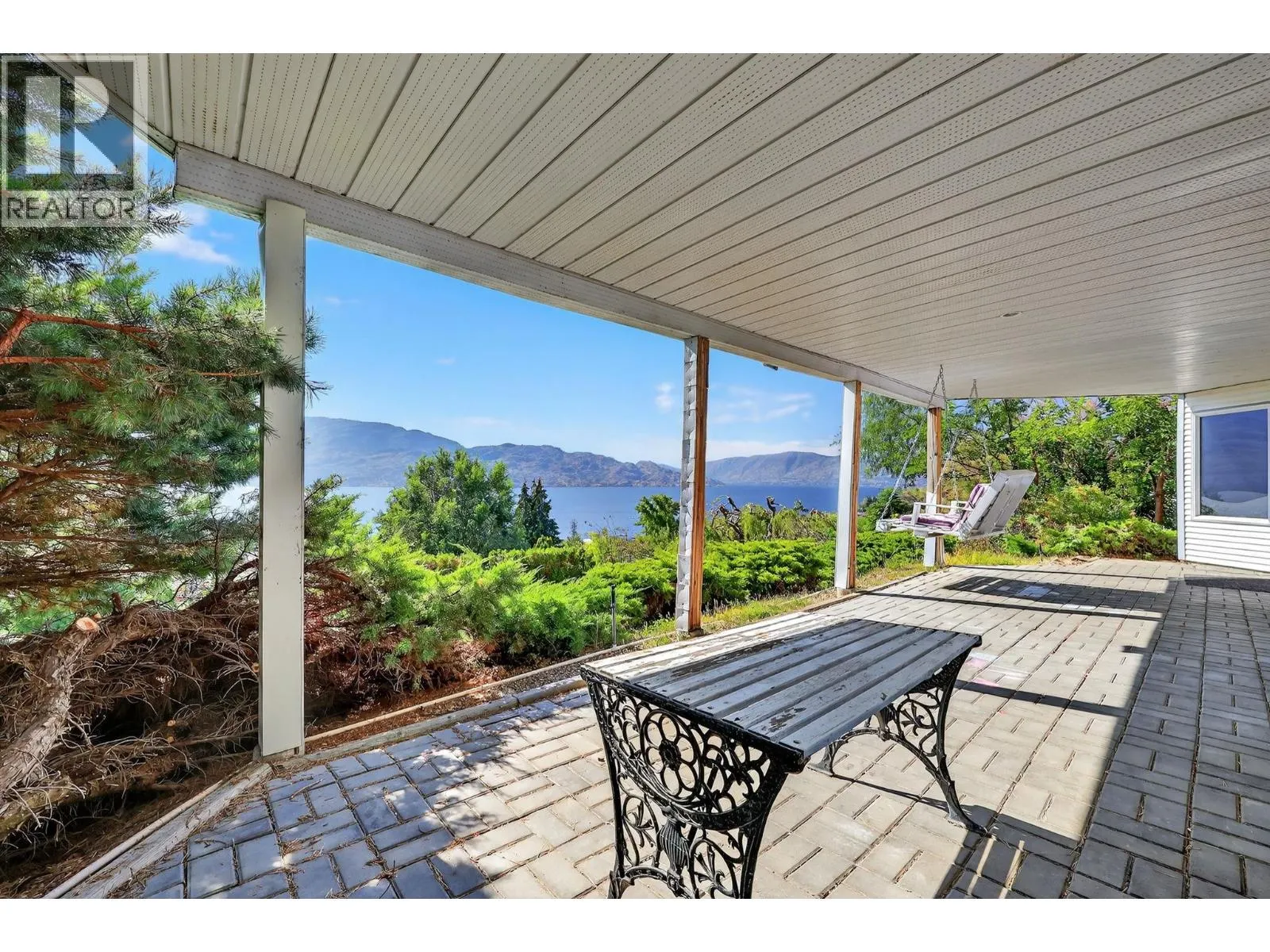 3715 Lornell Crescent
