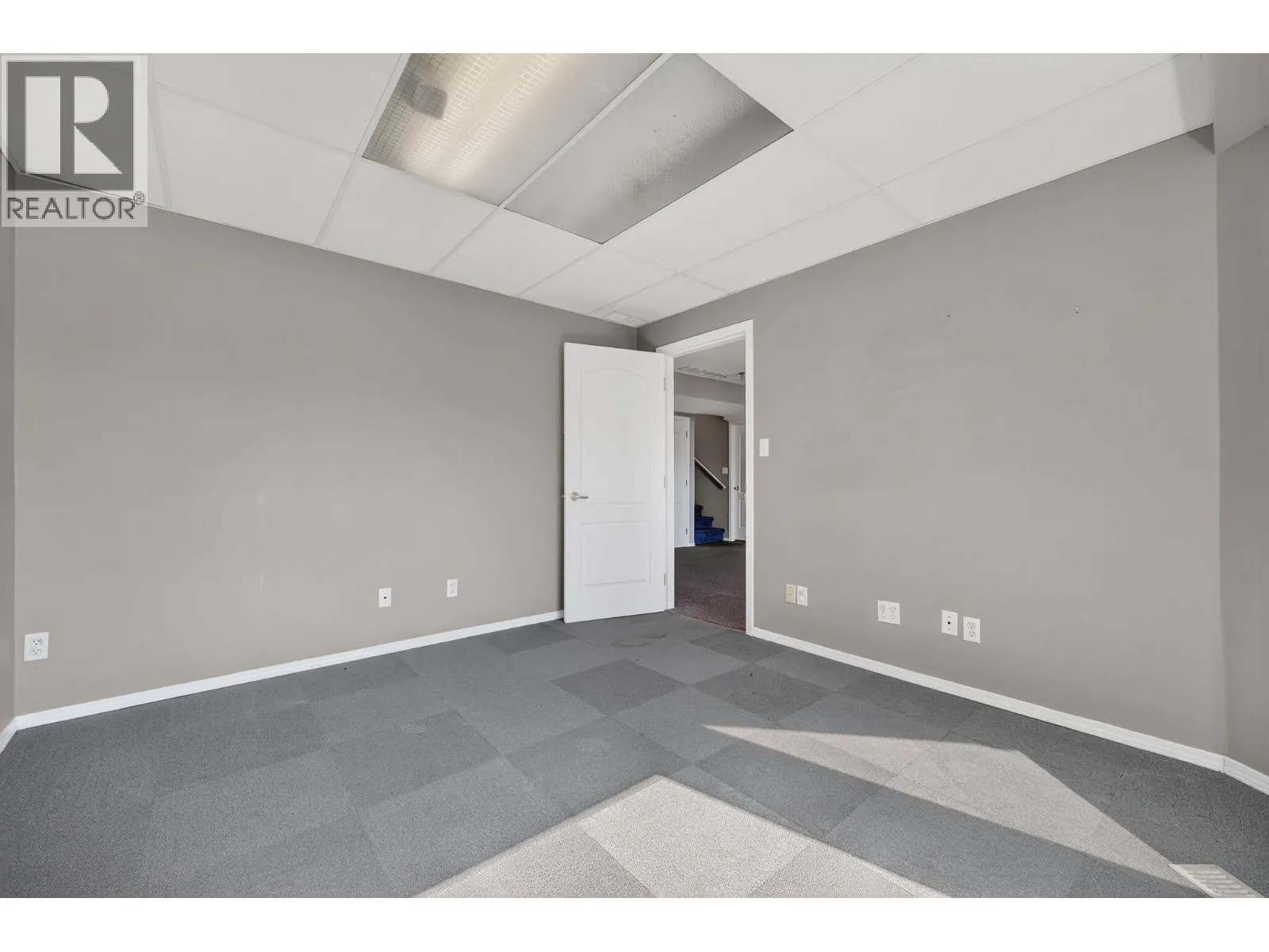 3715 Lornell Crescent