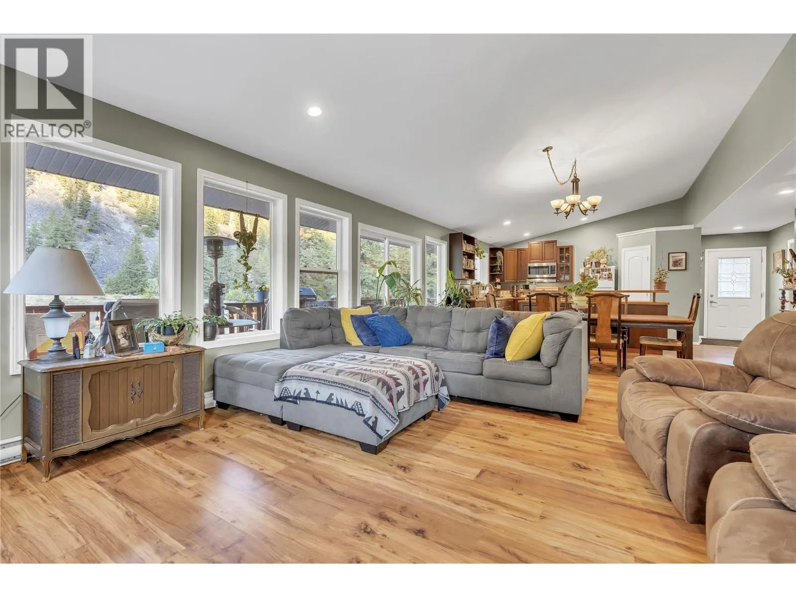 2613 OLD HEDLEY Road