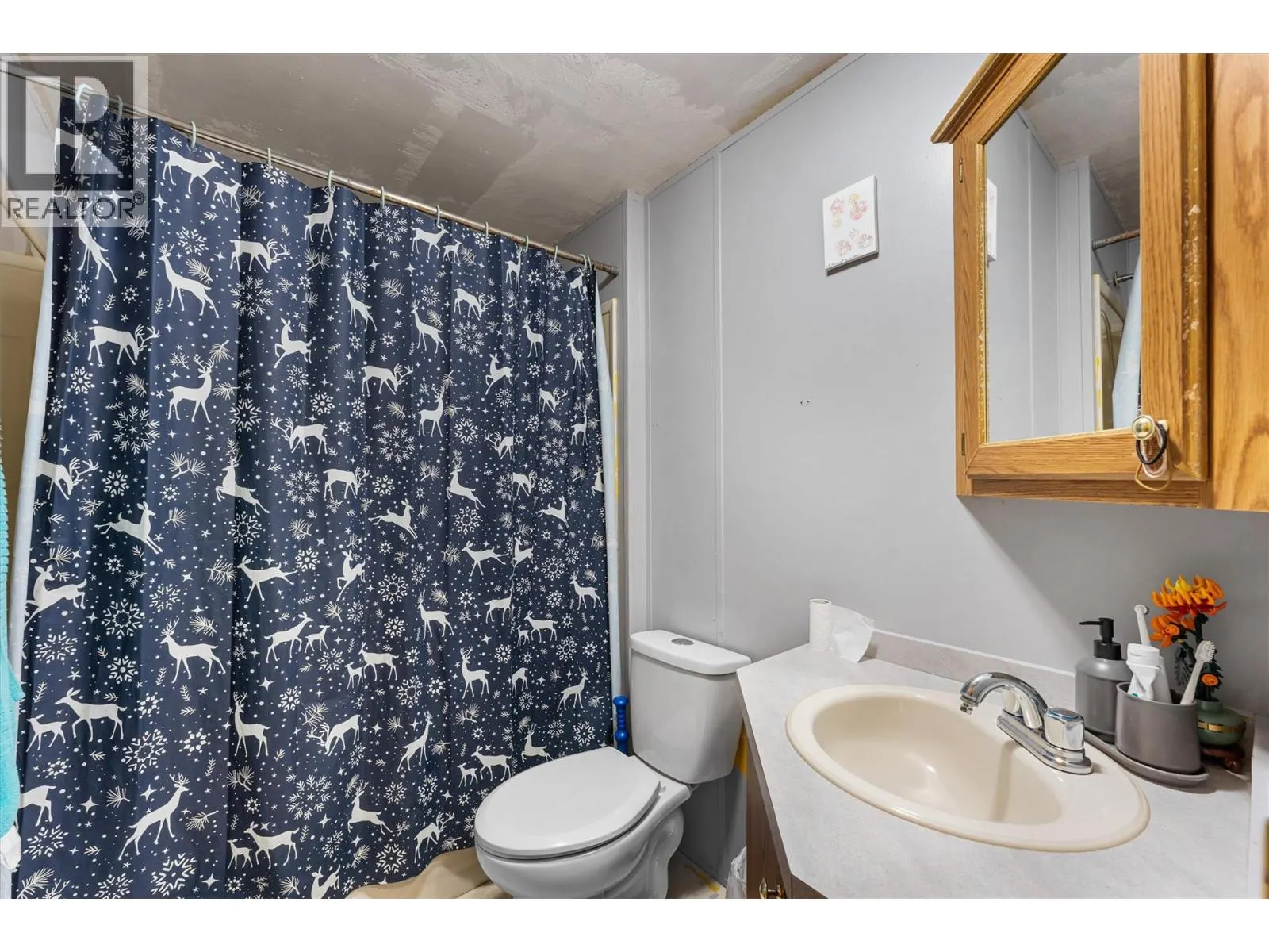 3381 Village Green Way Unit# 28
