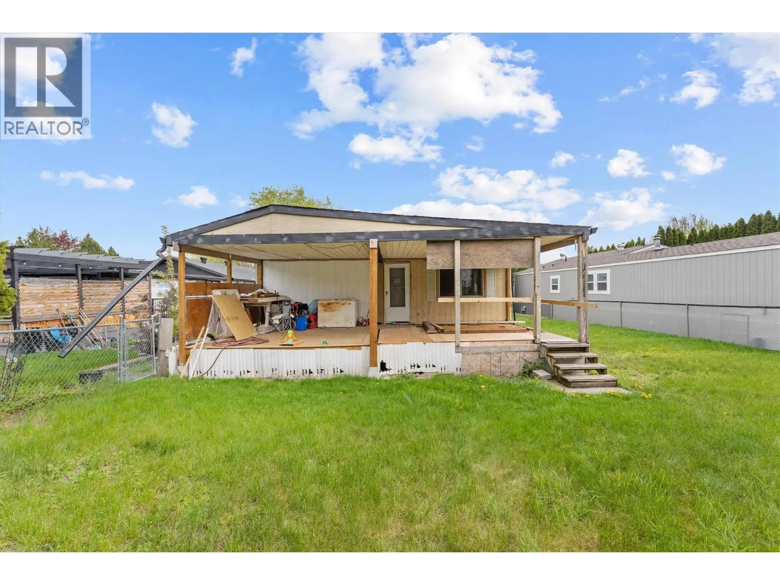 3381 Village Green Way Unit# 28