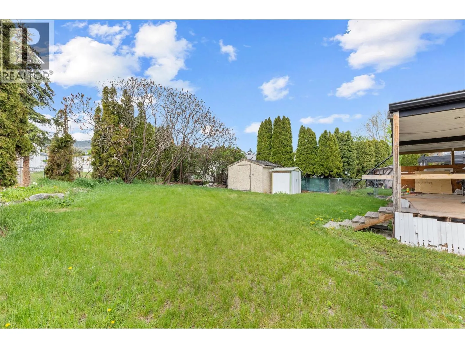 3381 Village Green Way Unit# 28
