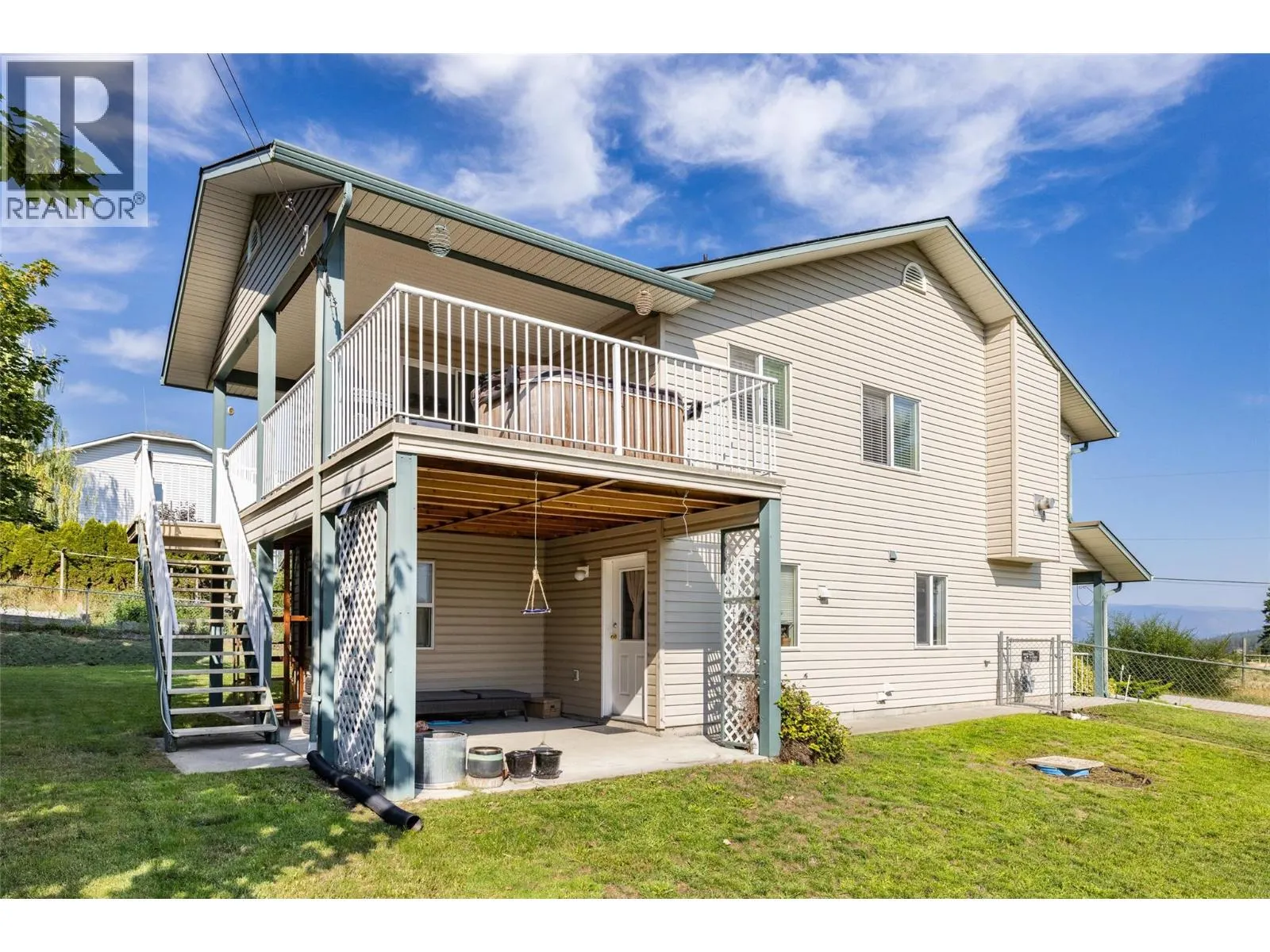 2171 Amundsen Road