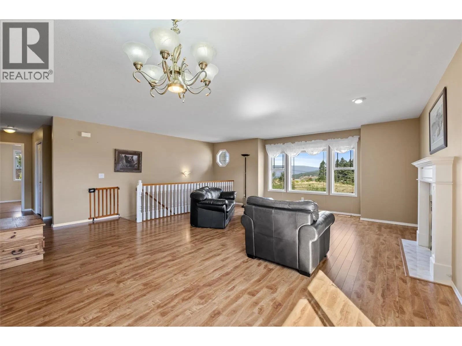 2171 Amundsen Road