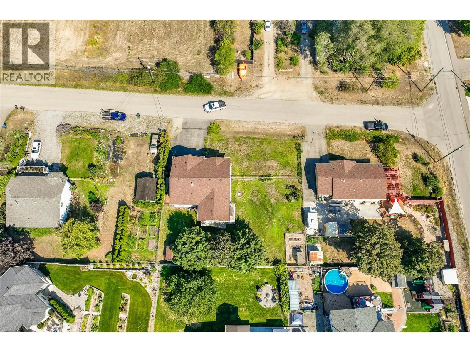 2171 Amundsen Road