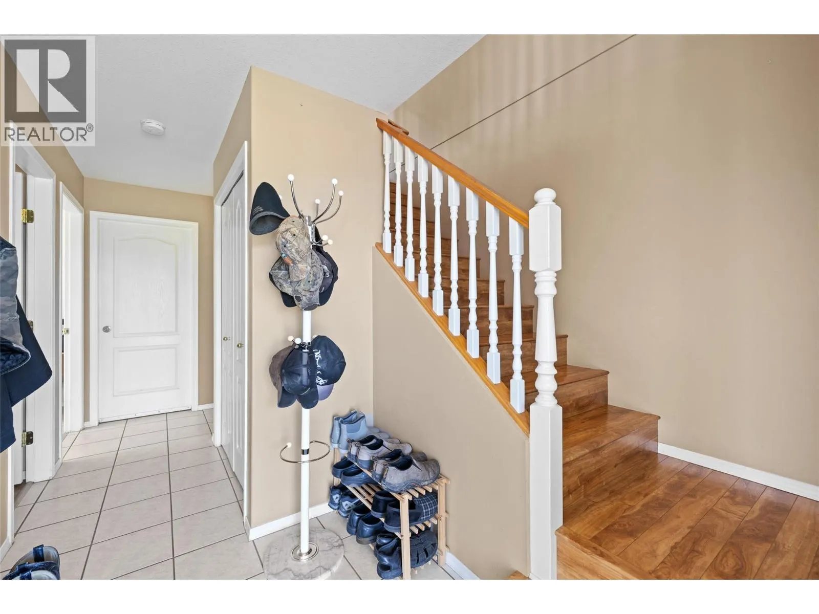 2171 Amundsen Road