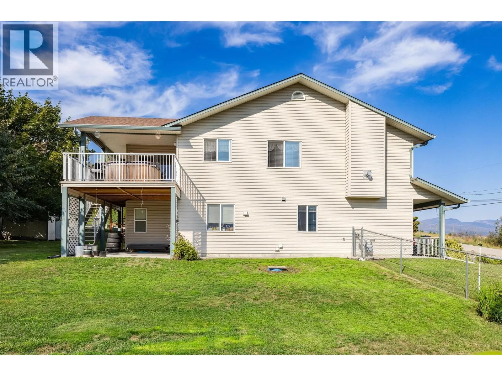 2171 Amundsen Road