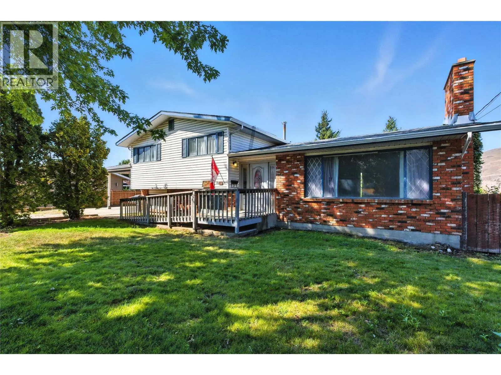 242 Cliff Crescent
