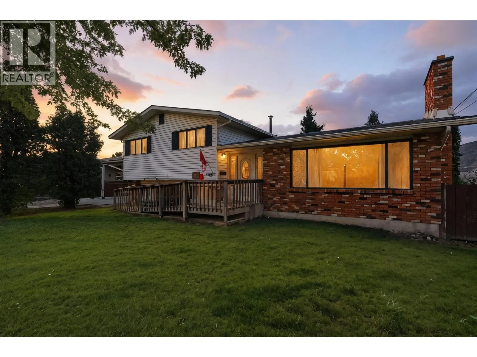 242 Cliff Crescent