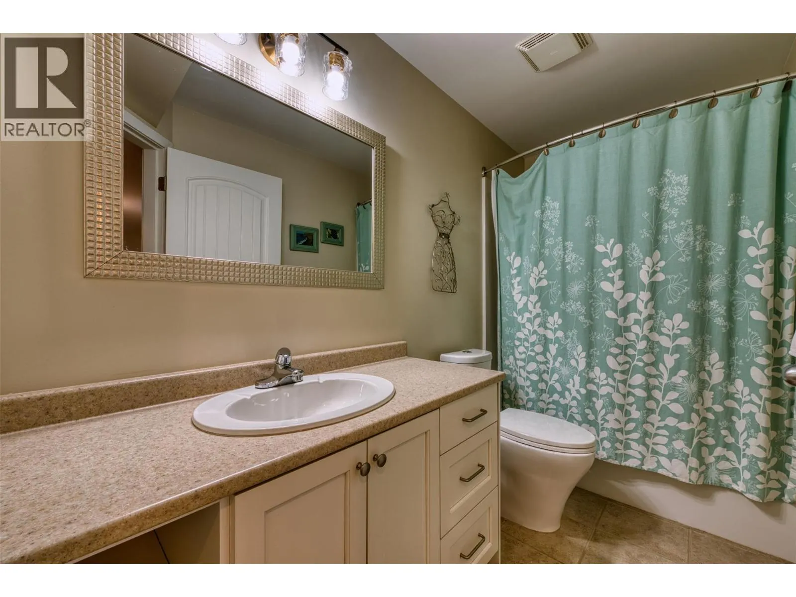3333 Chancellor Place Unit# 6