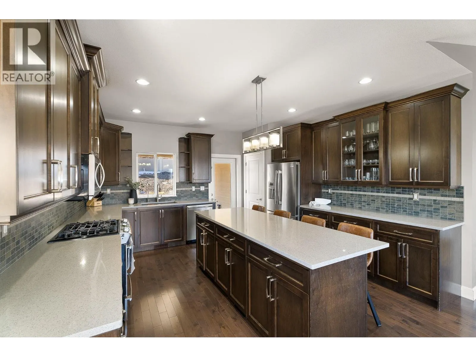1425 DUNBAR Drive