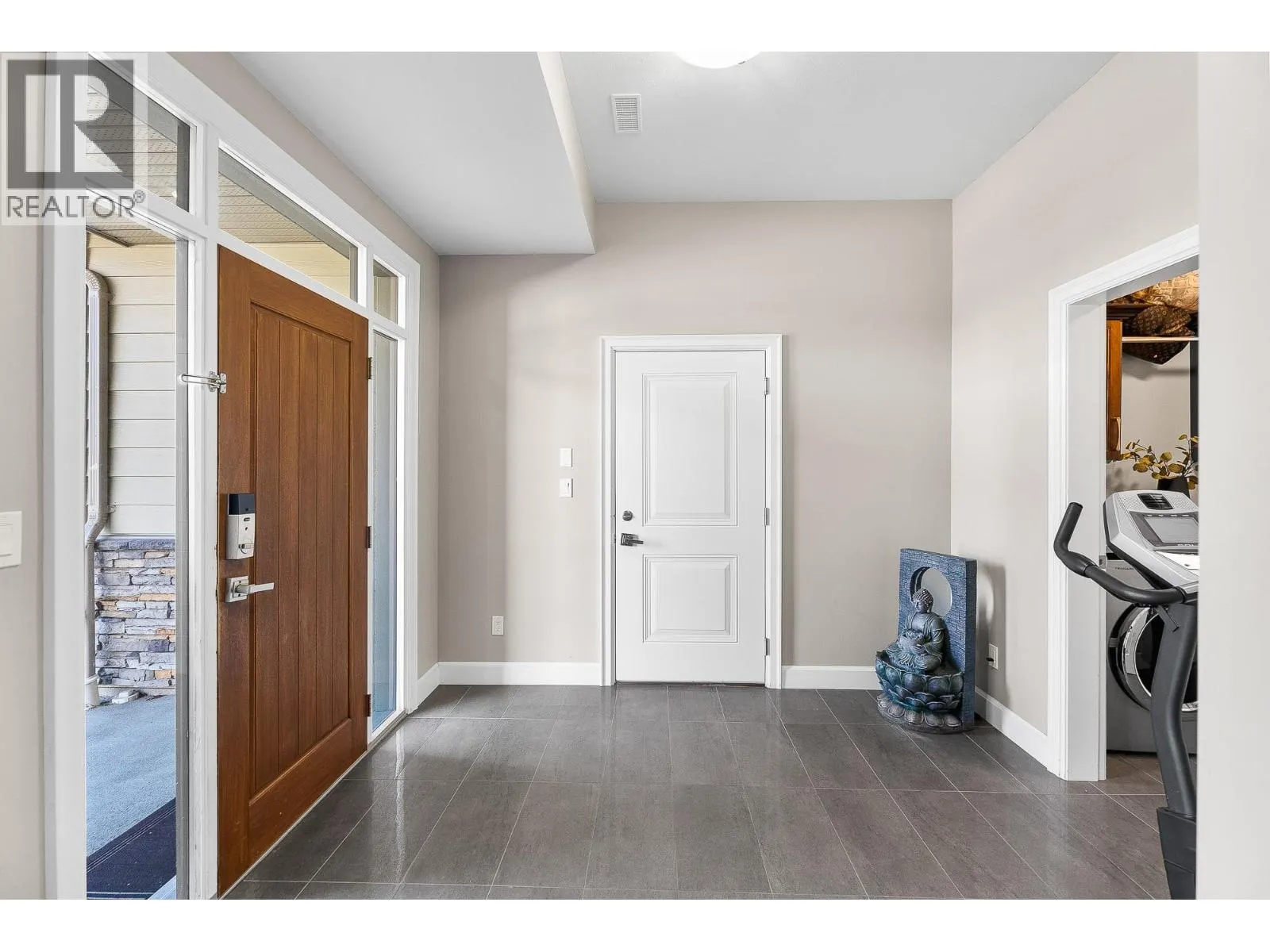 1425 DUNBAR Drive