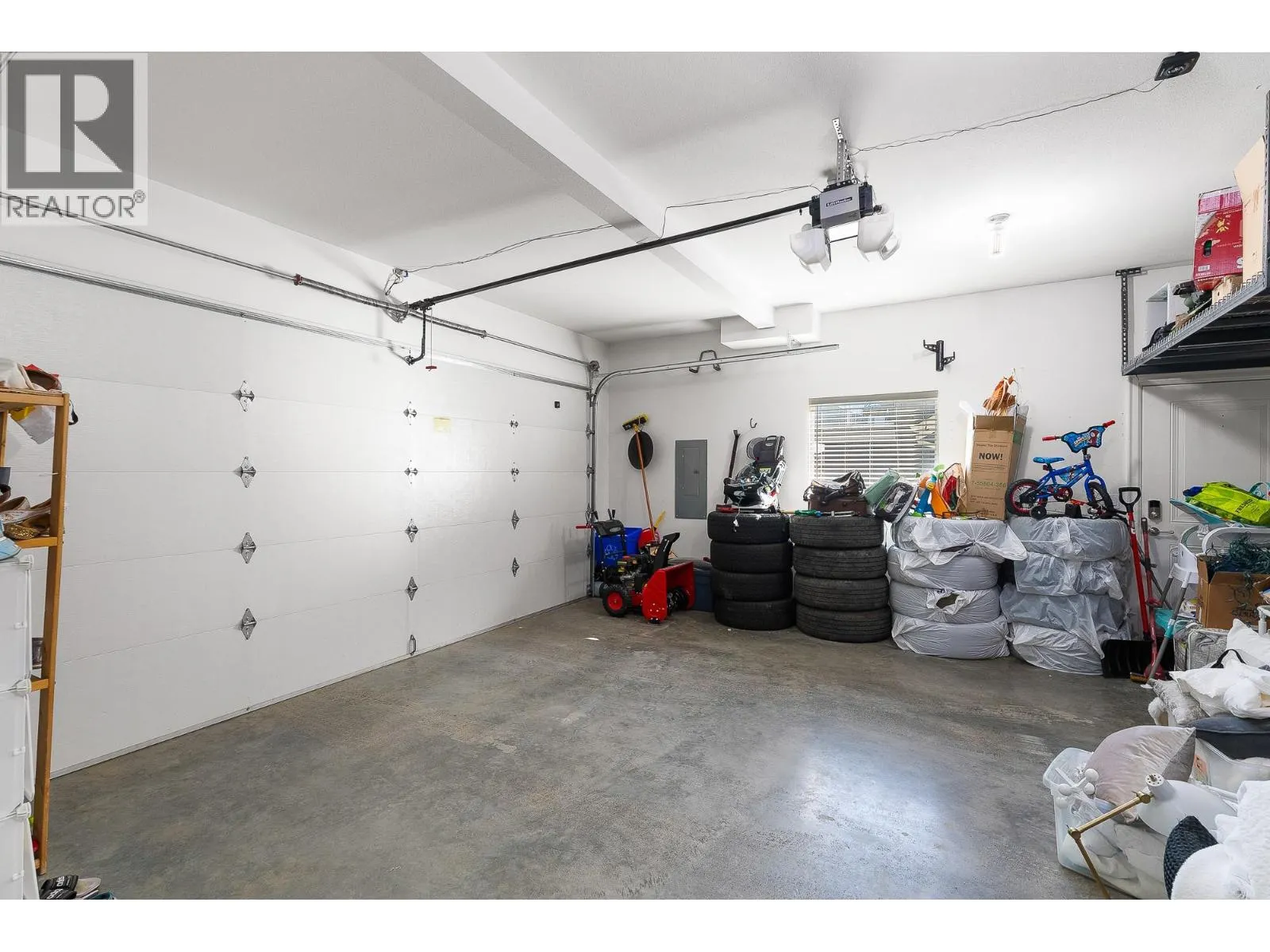1425 DUNBAR Drive