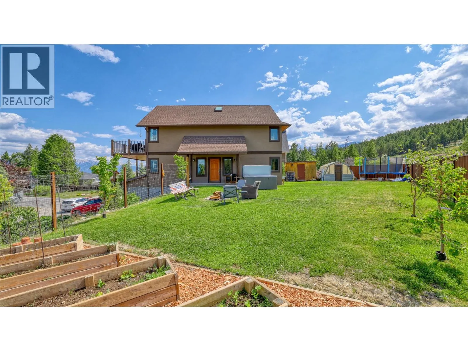1910 PINERIDGE Drive