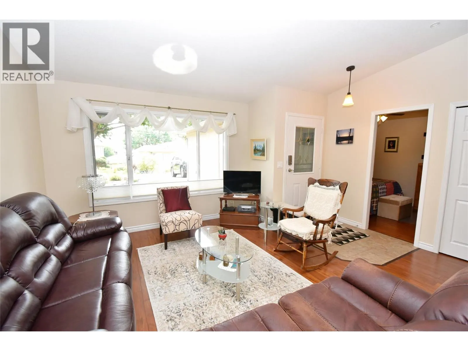 1001 30 Avenue Unit# 15