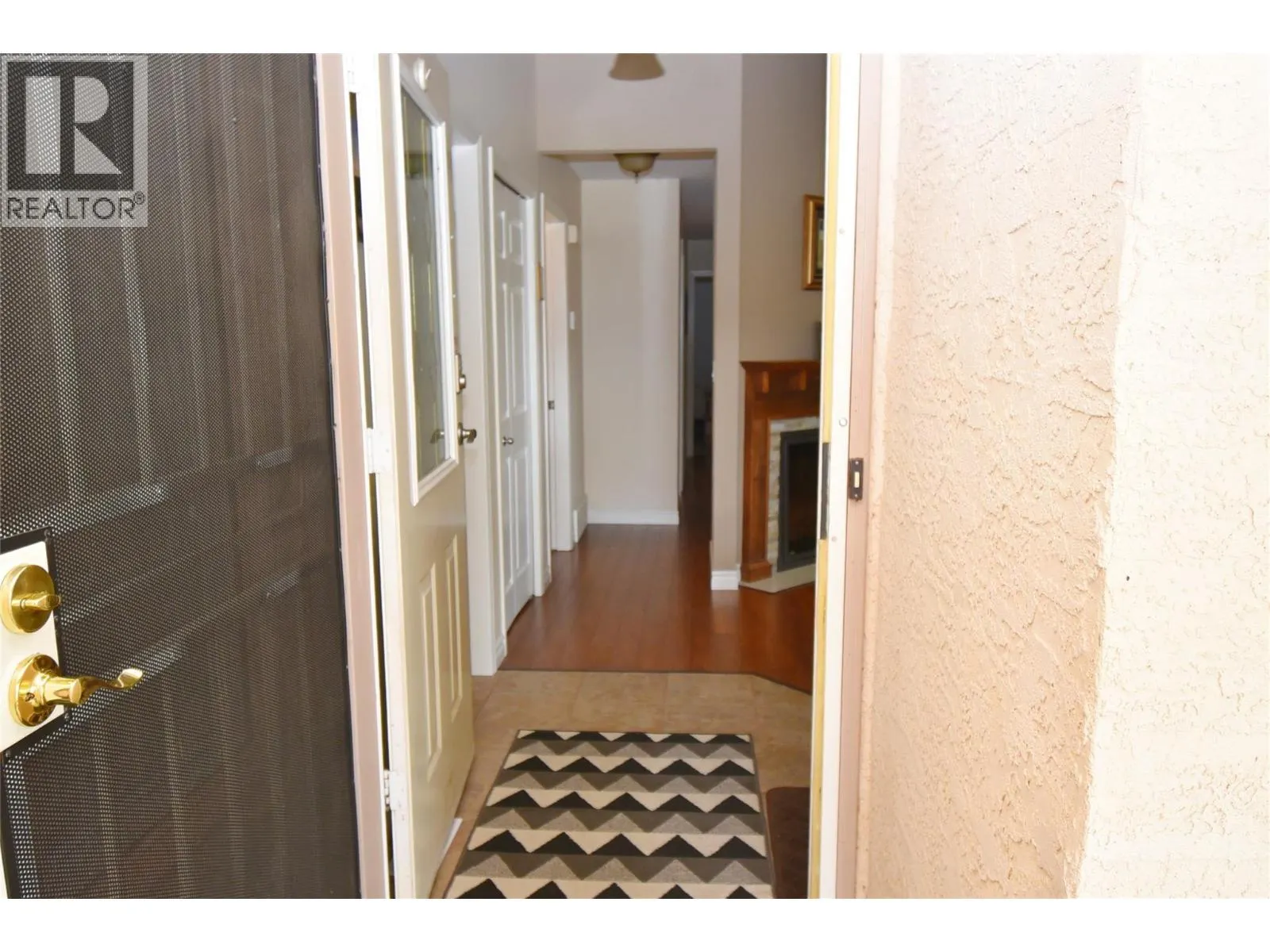 1001 30 Avenue Unit# 15