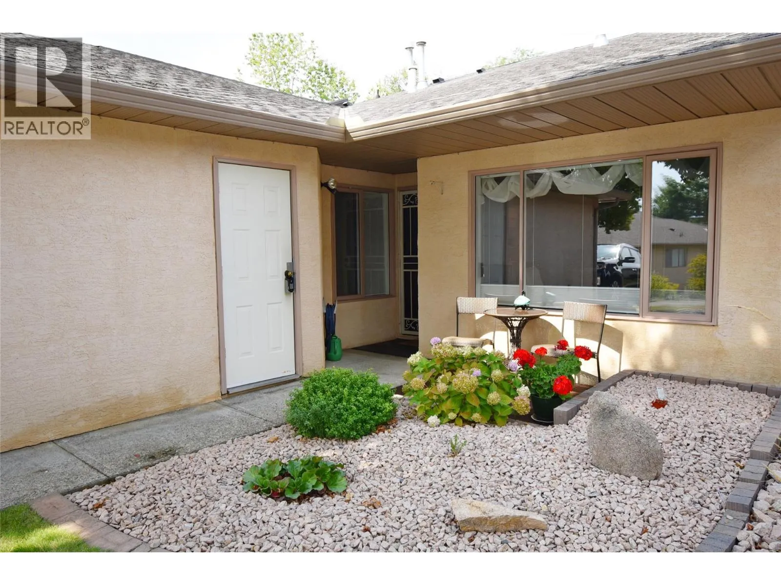 1001 30 Avenue Unit# 15