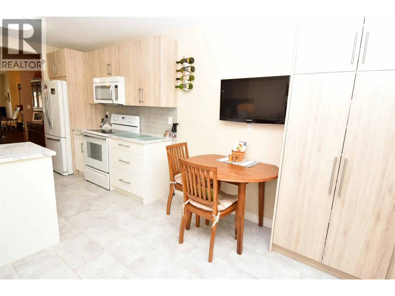 1001 30 Avenue Unit# 15