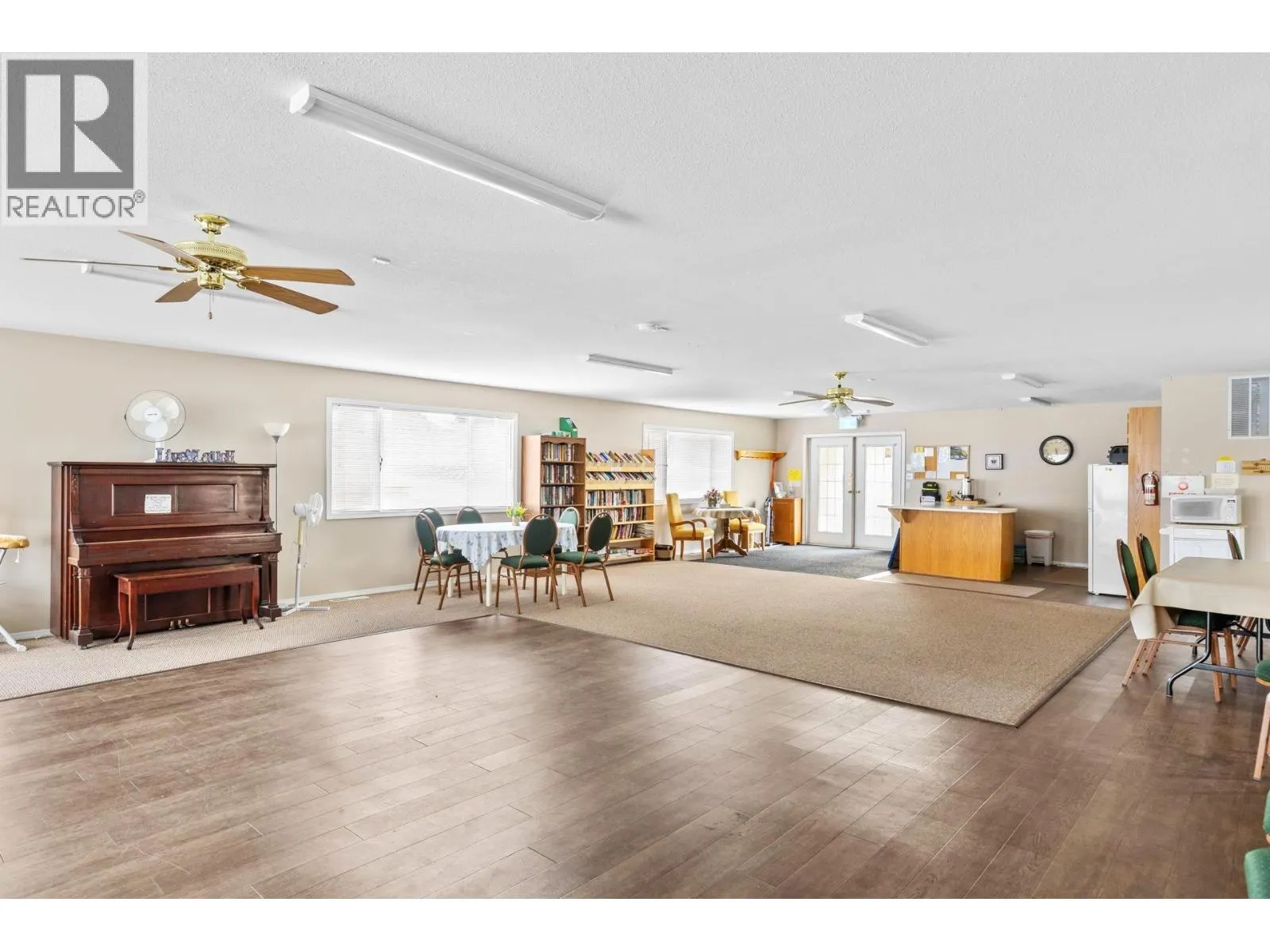 1001 30 Avenue Unit# 15