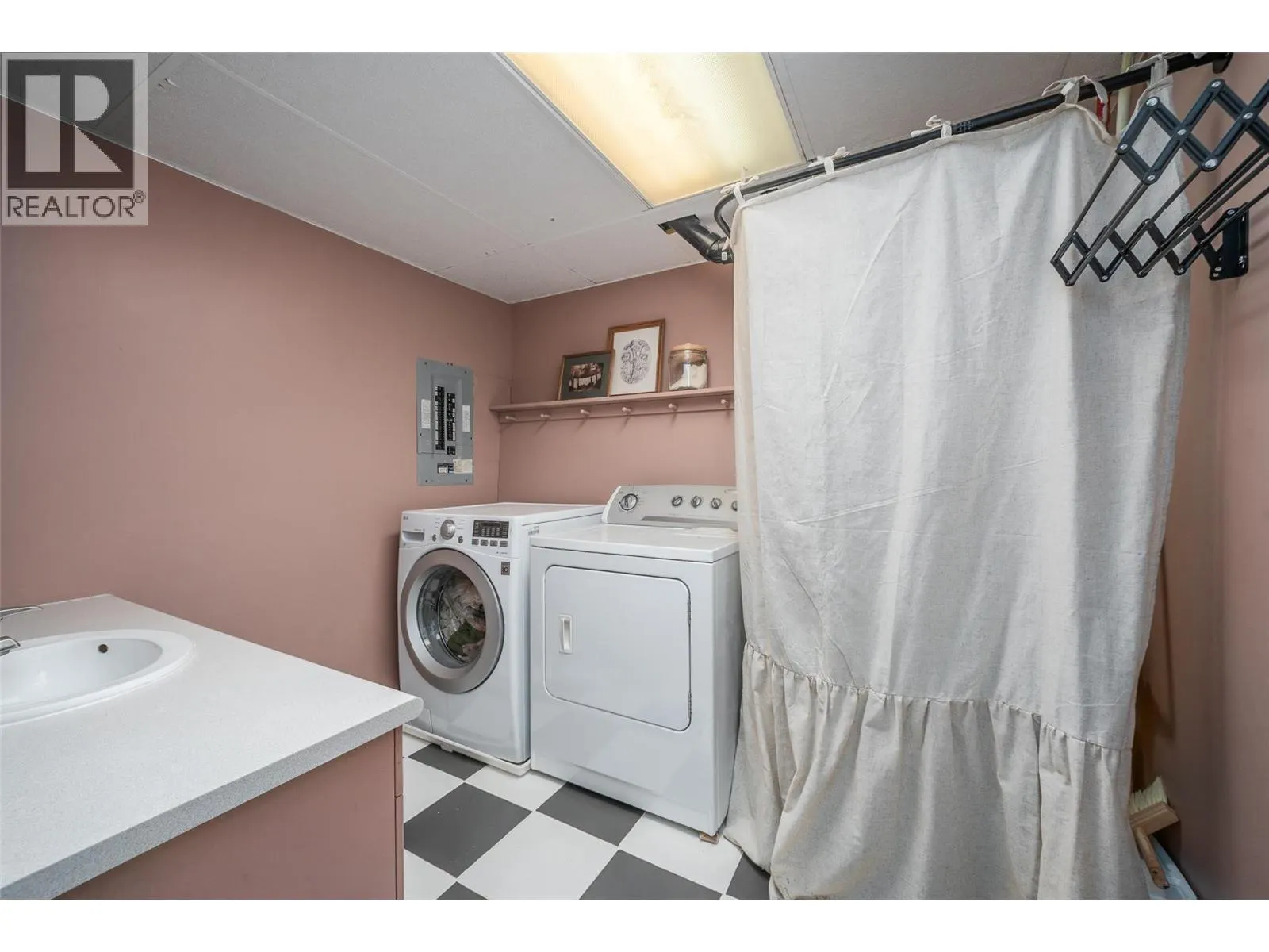 1420 Terai Road Unit# 102