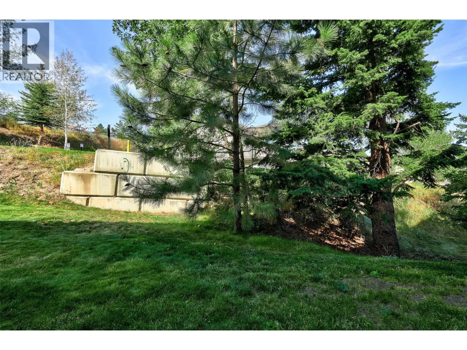 2020 ROBSON Place Unit# 25