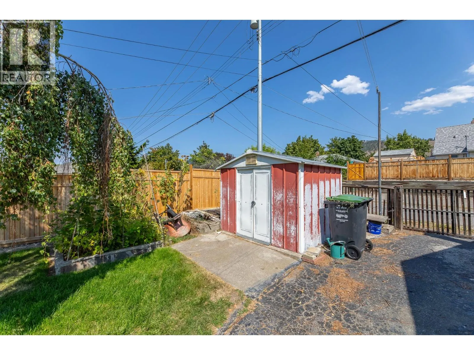 1226 KILWINNING Street