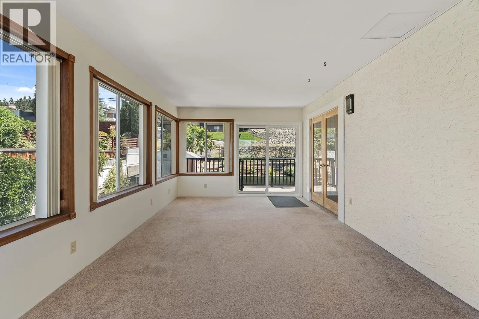 1175 Hillcrest Road