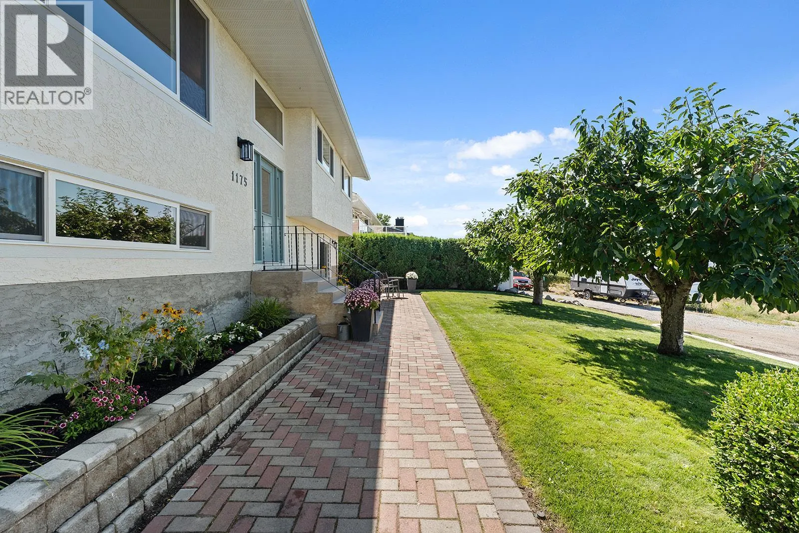 1175 Hillcrest Road