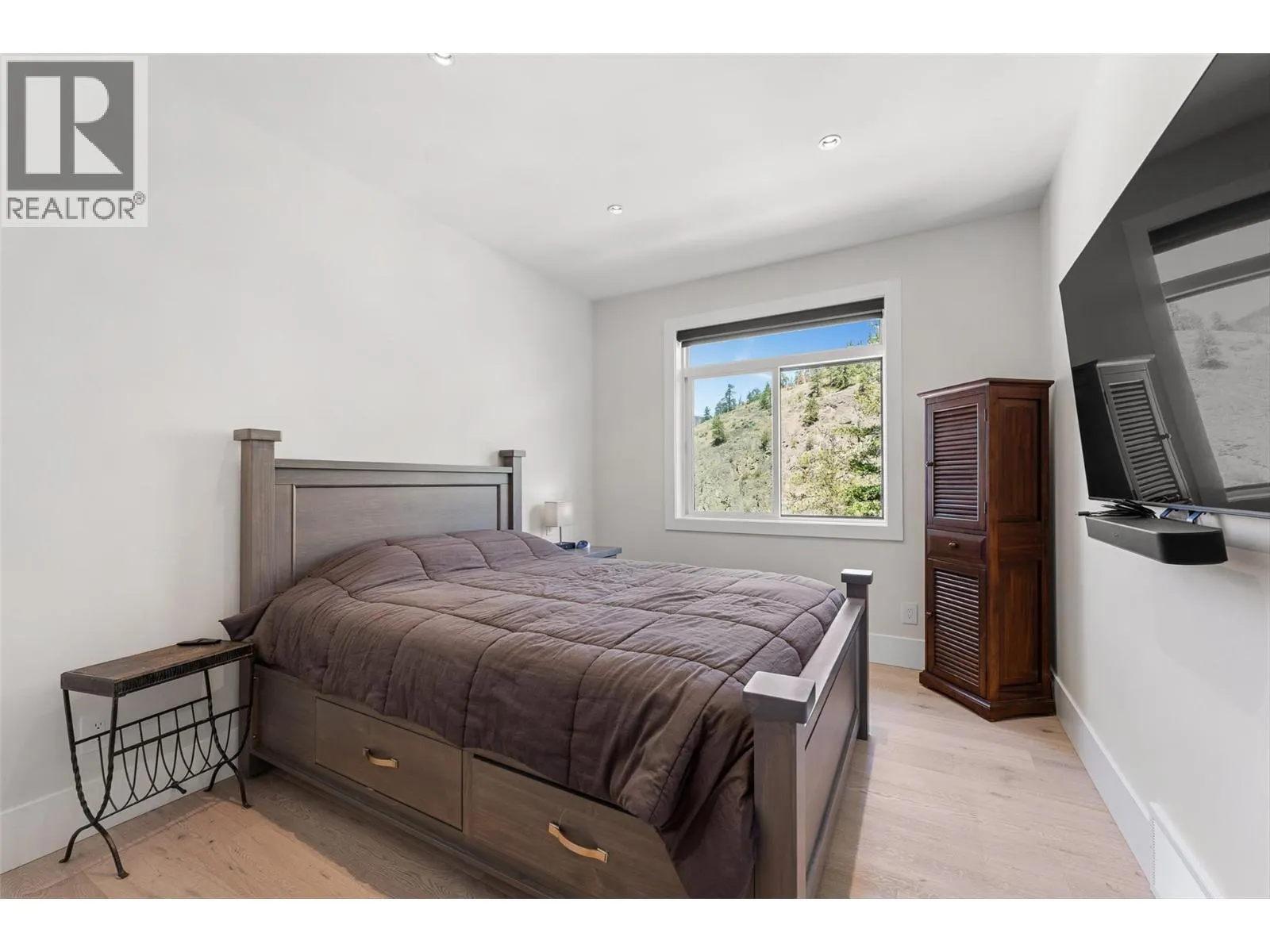 1556 Cabernet Way