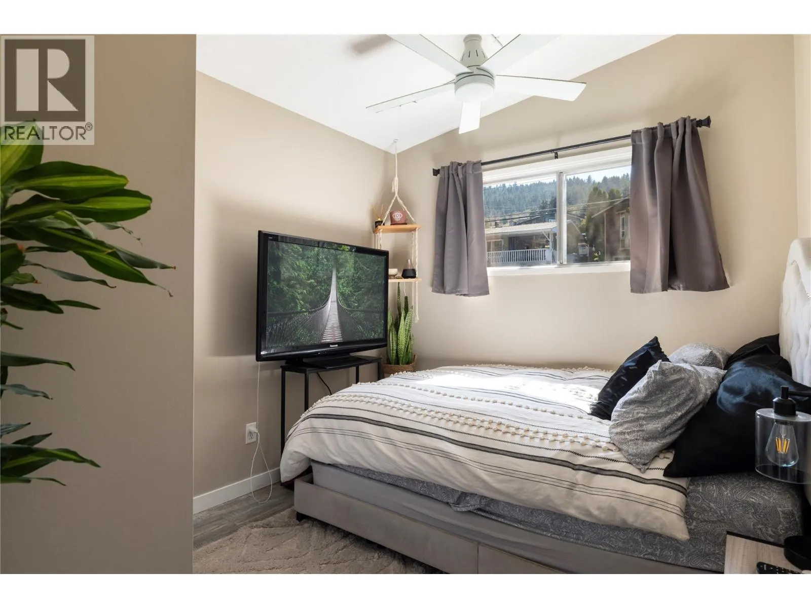 11307/11309 Coldstream Creek Road