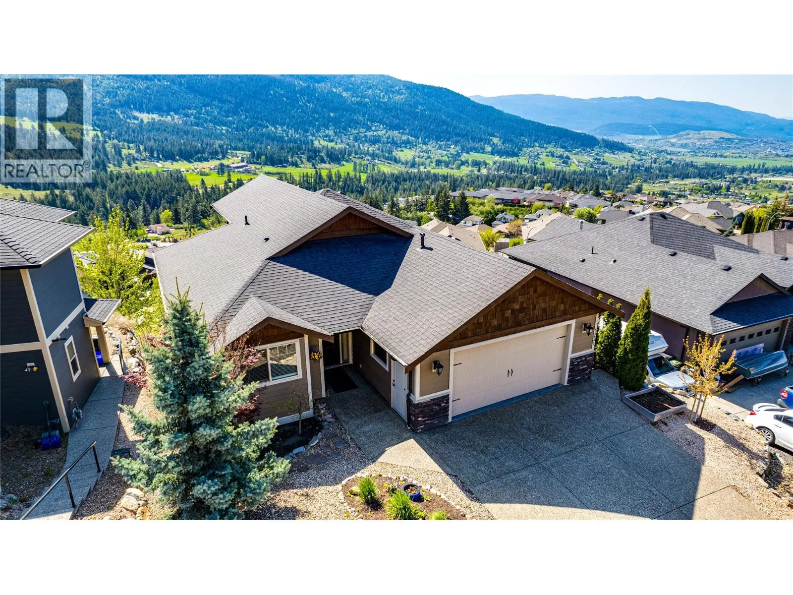 7221 Silver Ridge Drive