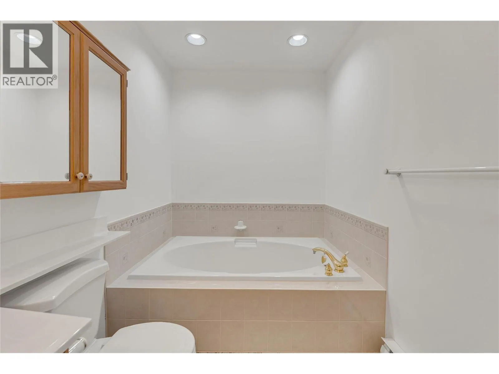 7803 Spartan Drive Unit# 308