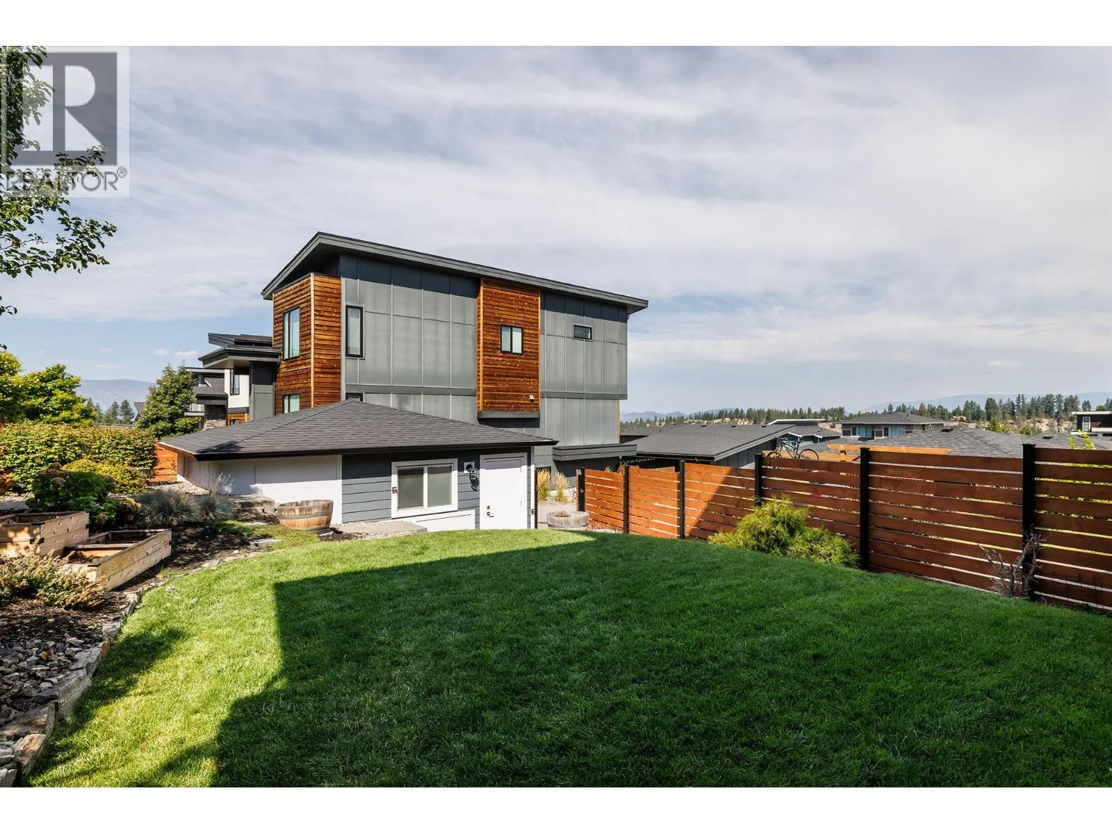 1156 Frost Road