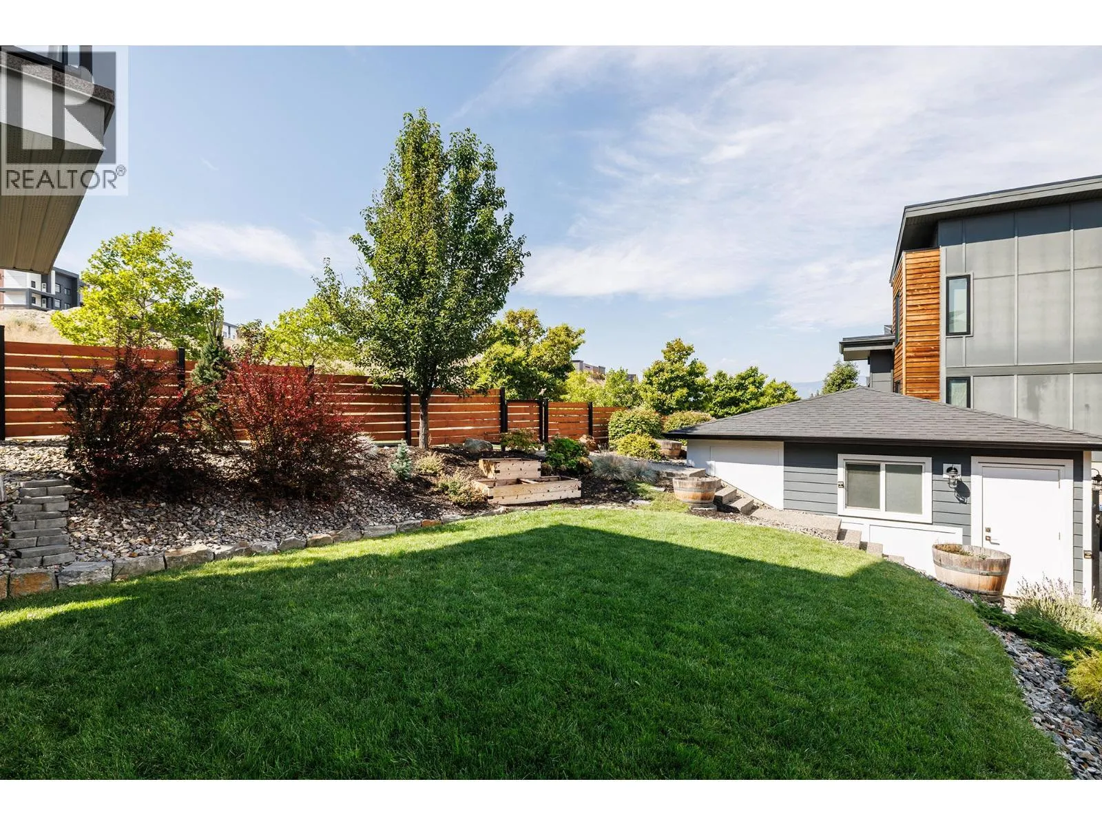1156 Frost Road