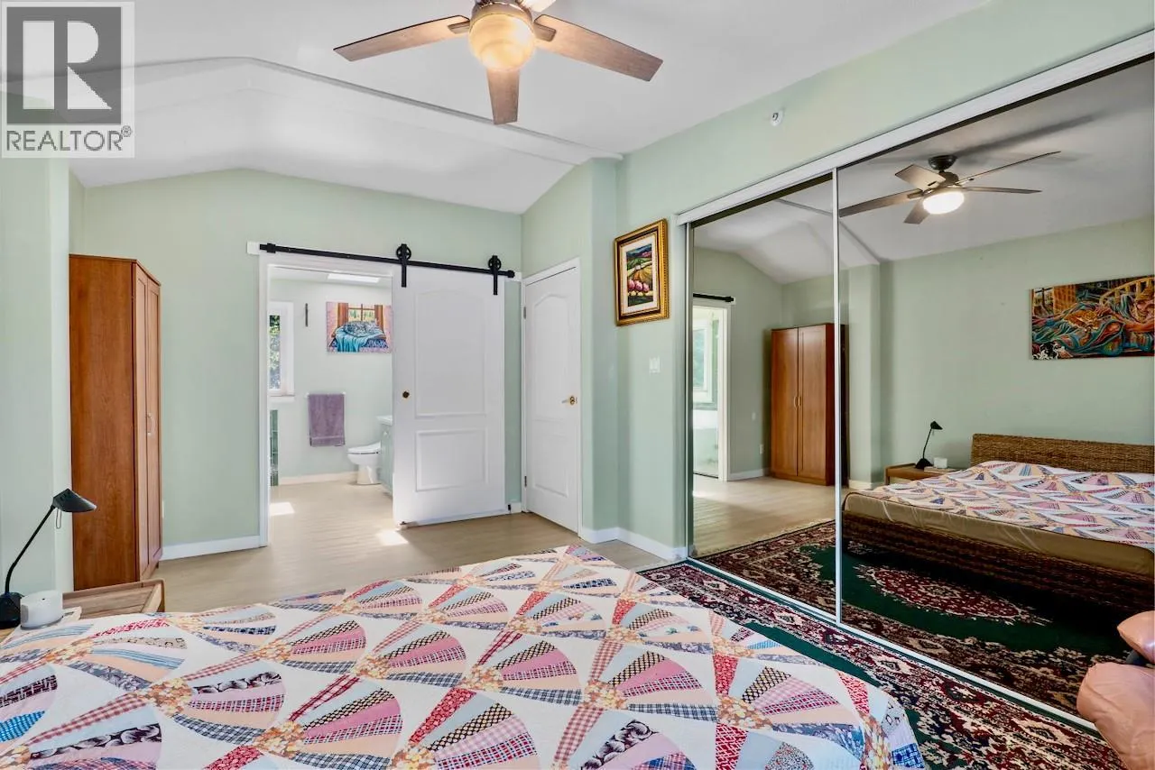 1260 Scotch Creek Wharf Road