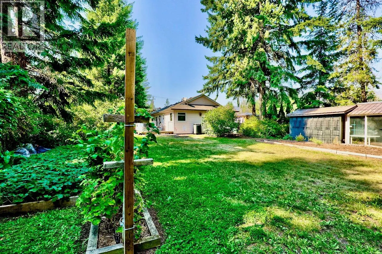 1260 Scotch Creek Wharf Road