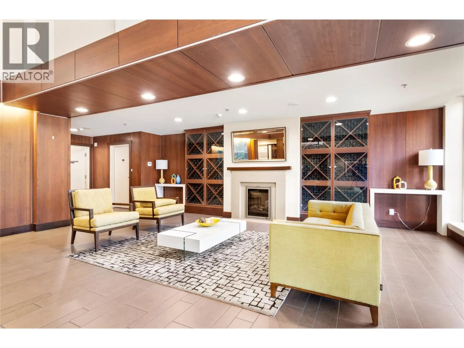 75 Martin Street Unit# 403